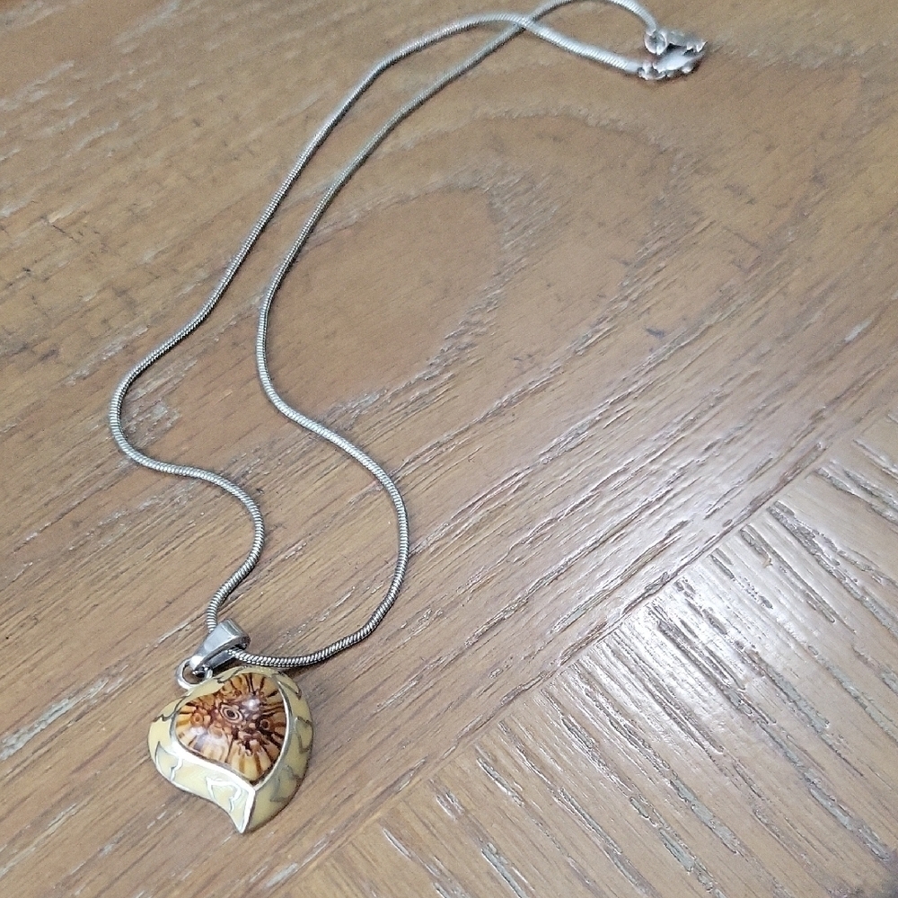 Elegant Silver tone cloisonne glass Heart Pendant Necklace